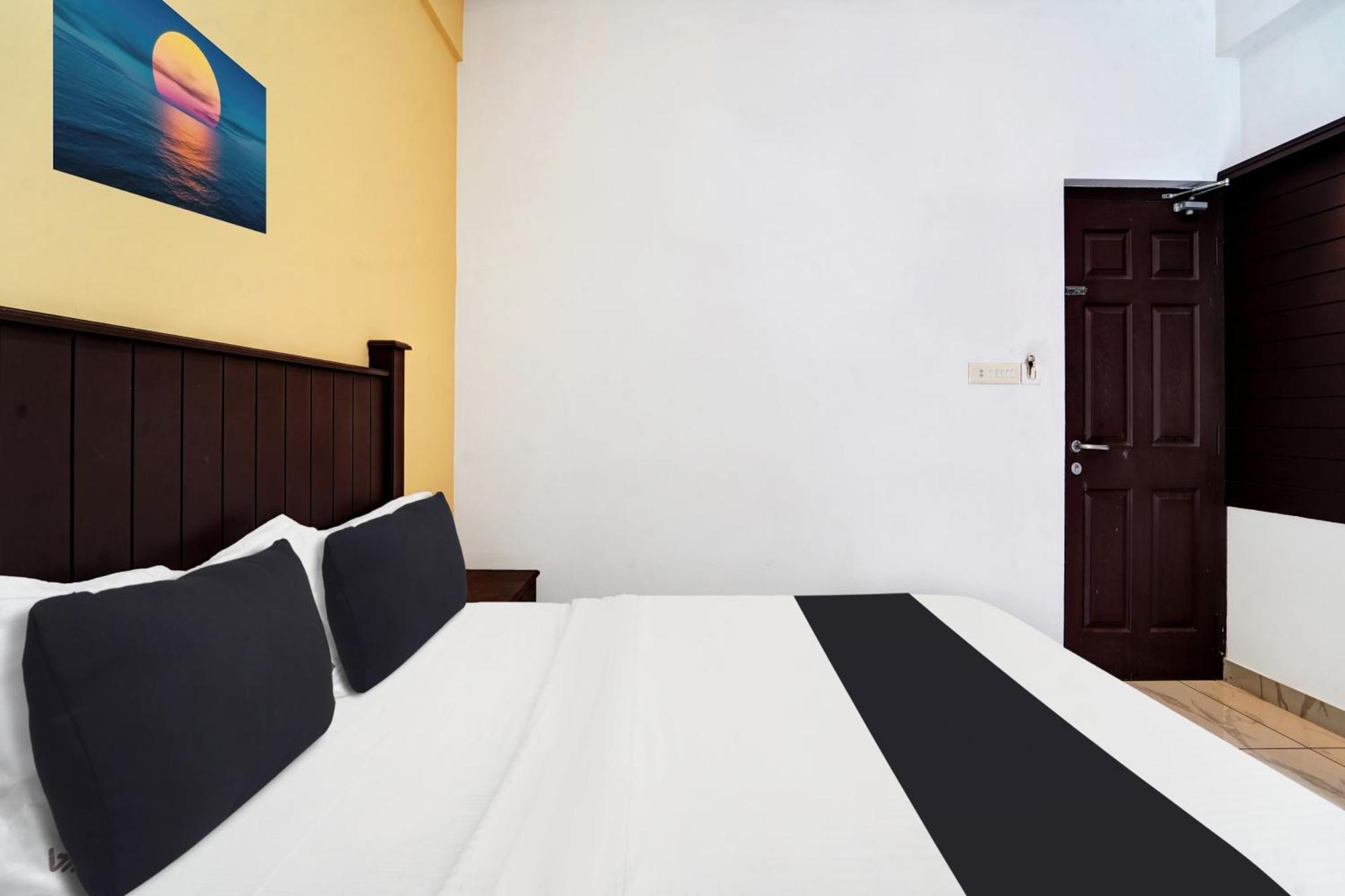 Super Collection O Calvathy Road Near Fort Kochi Exterior foto